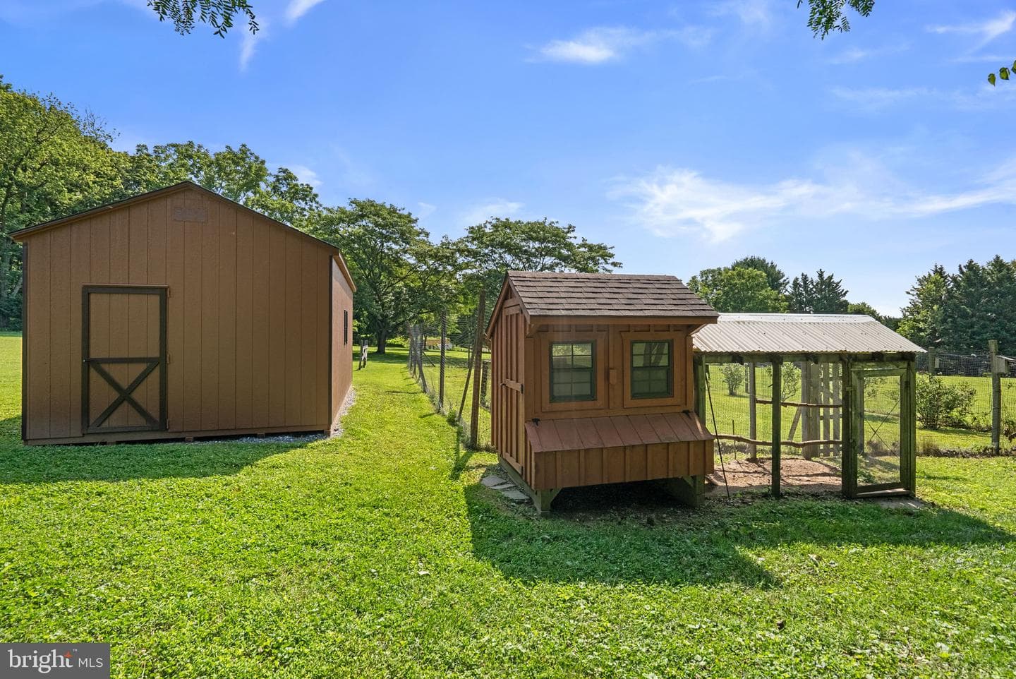 14697 Roxbury Road photo 40
