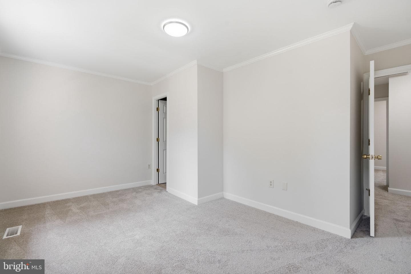 5828 Alderleaf Place photo 24