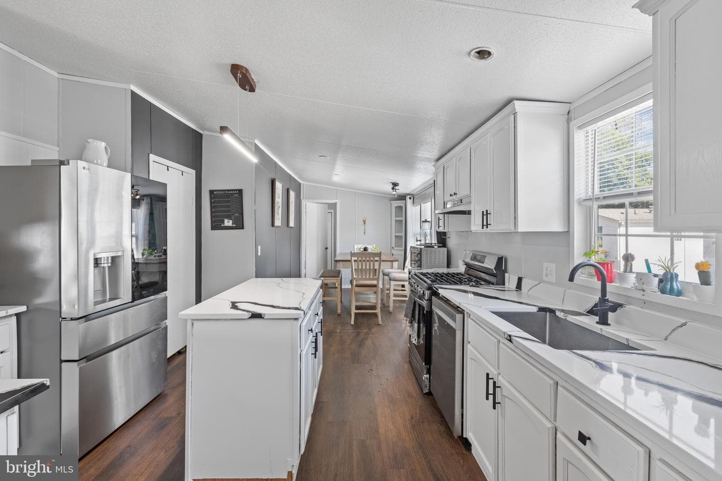 43 Midway Avenue photo 12