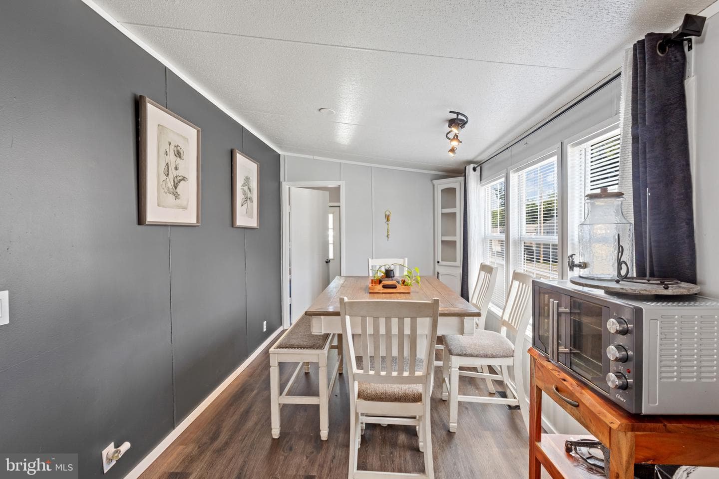 43 Midway Avenue photo 17