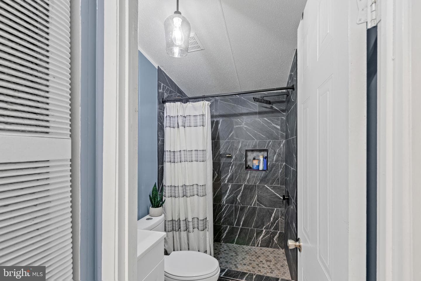 43 Midway Avenue photo 35