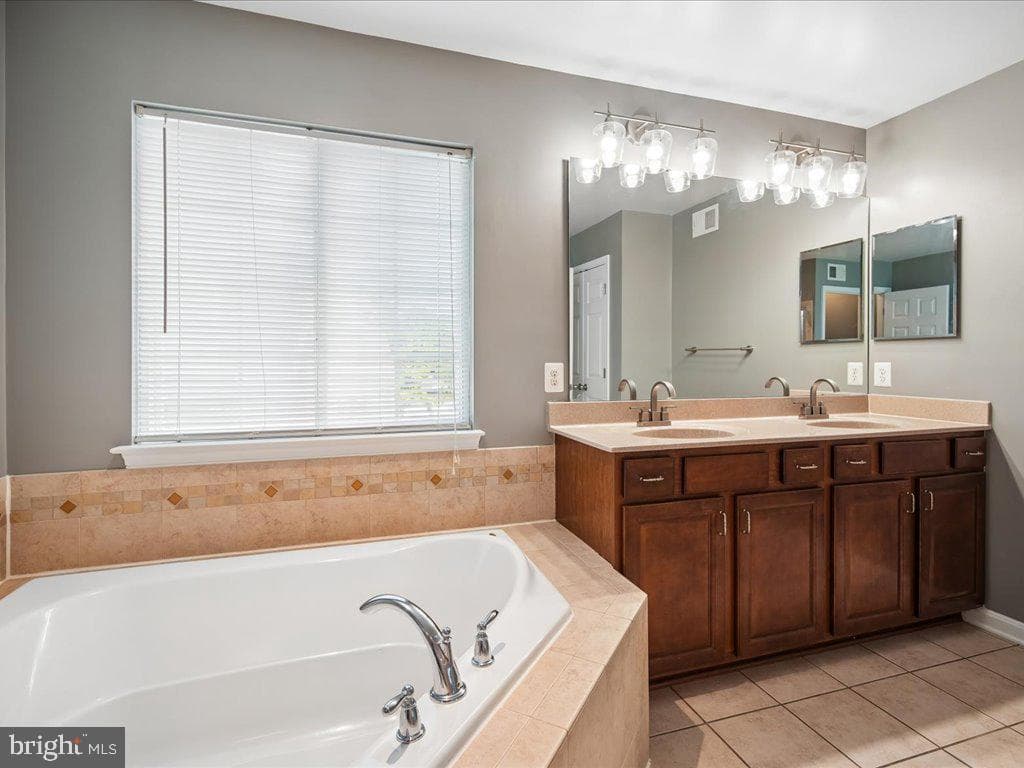 9456 Ulster Drive photo 20