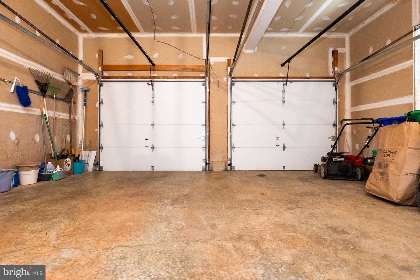7074 Garden Walk photo 54