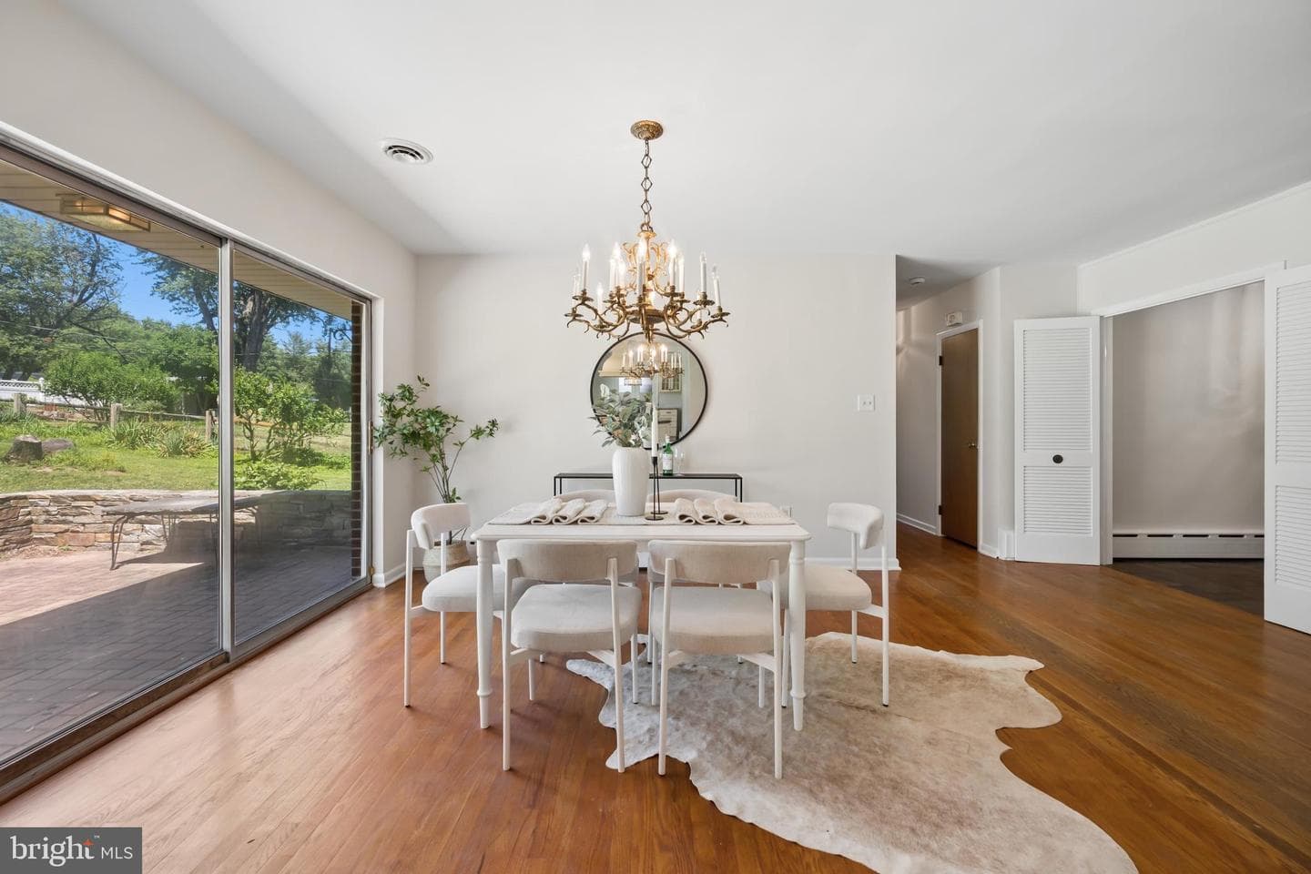 9710 Hillsmere Road photo 17