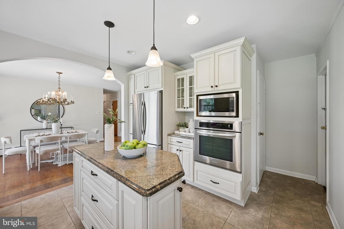 9710 Hillsmere Road photo 7