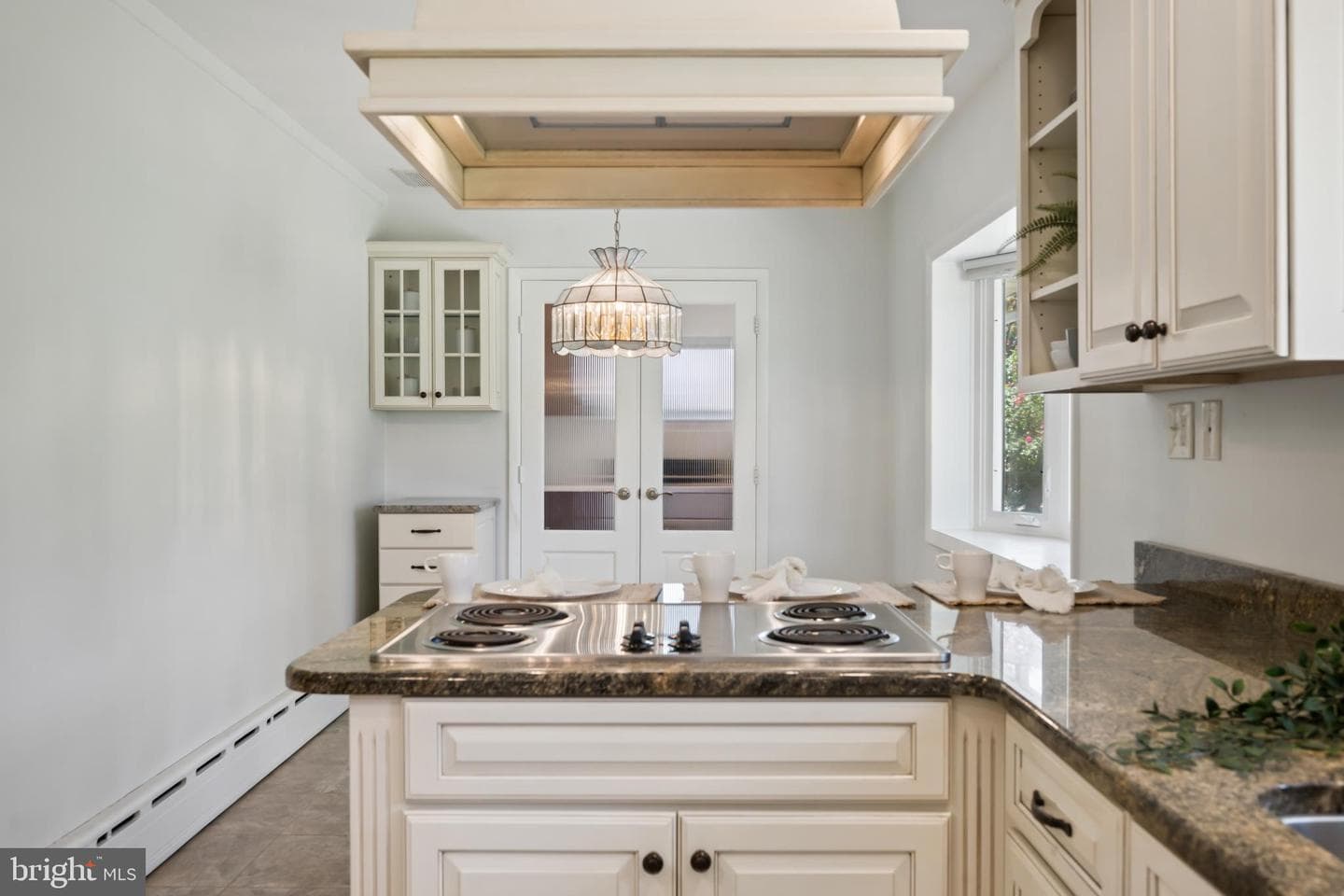9710 Hillsmere Road photo 8