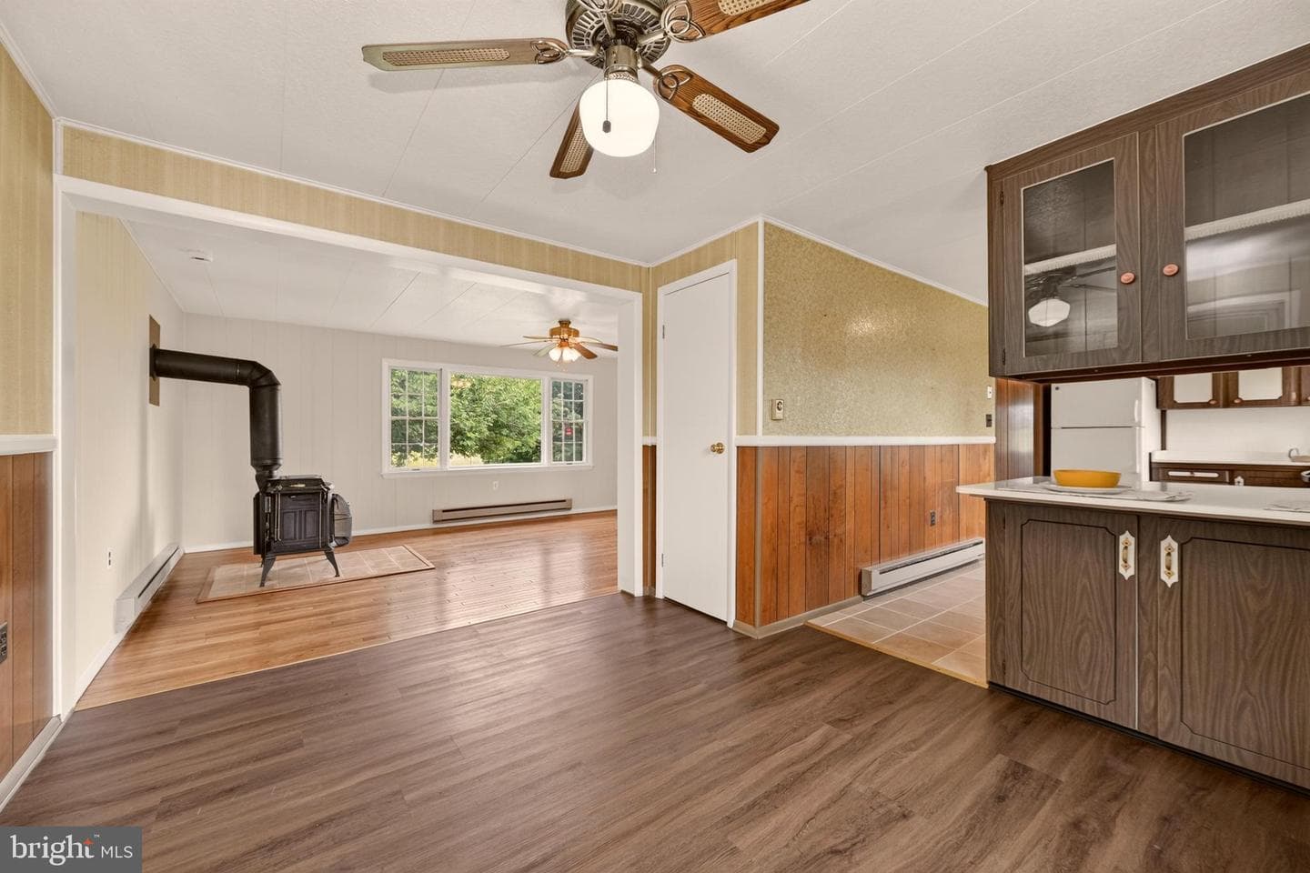 13835 Howard Road photo 15