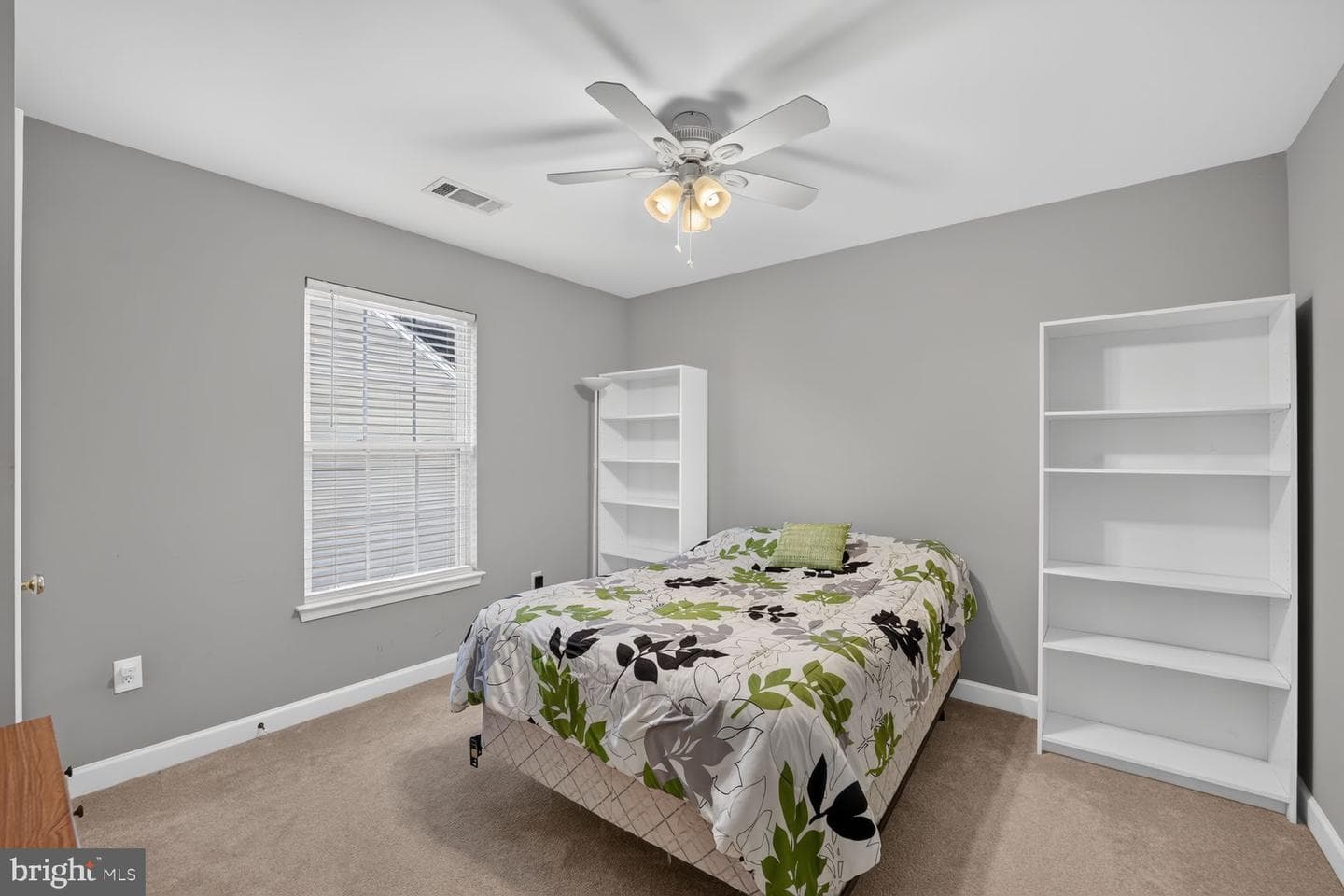 9957 Guilford Road photo 22