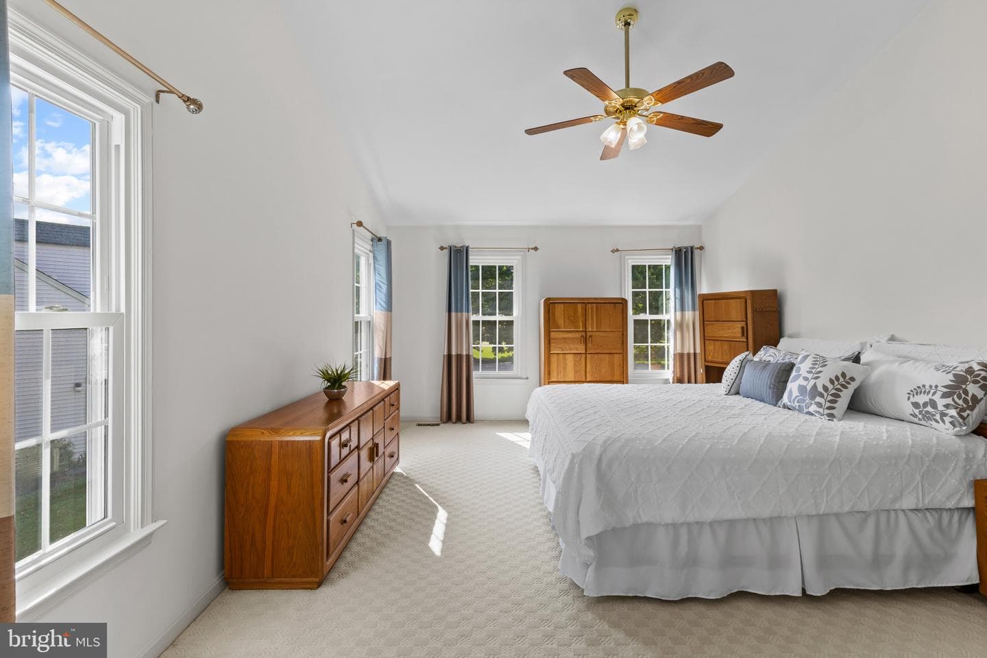 10210 Brightstone Place photo 40