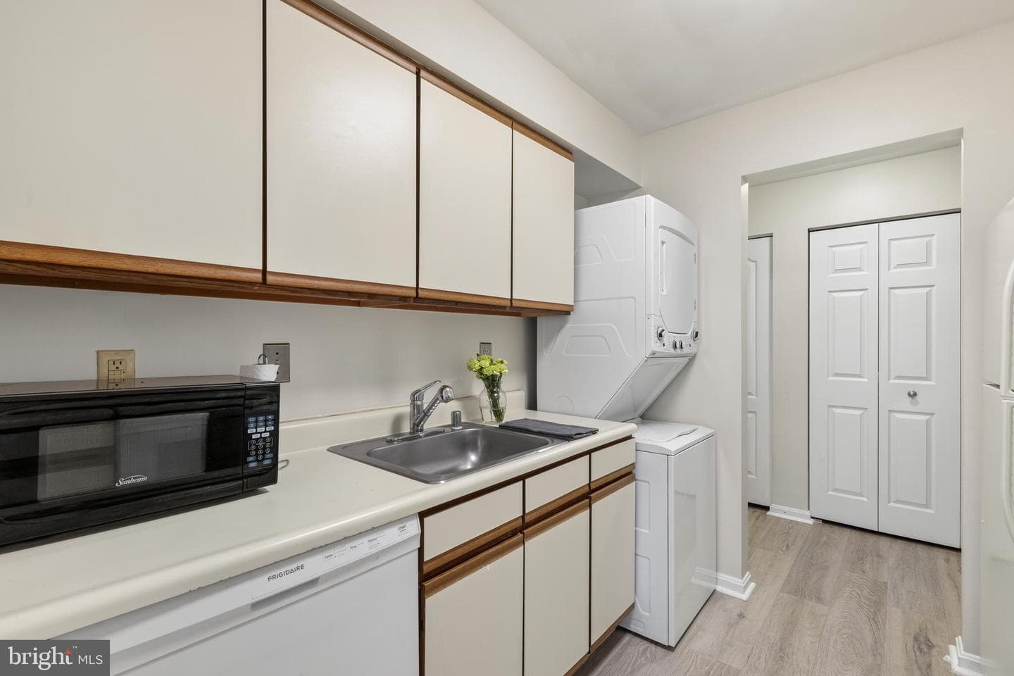8337 Montgomery Run Road #d photo 3