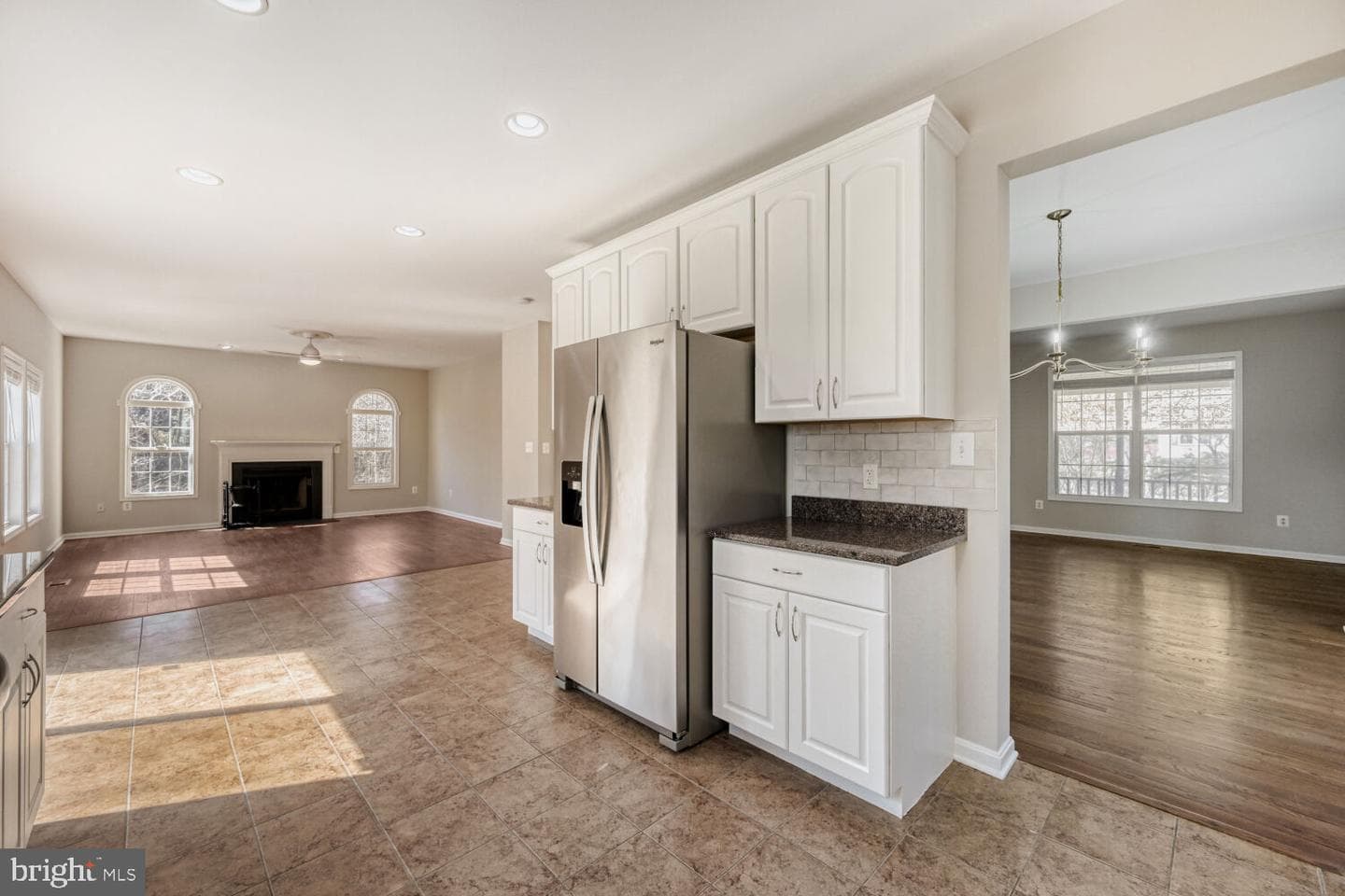 8375 Mitzy Lane photo 11