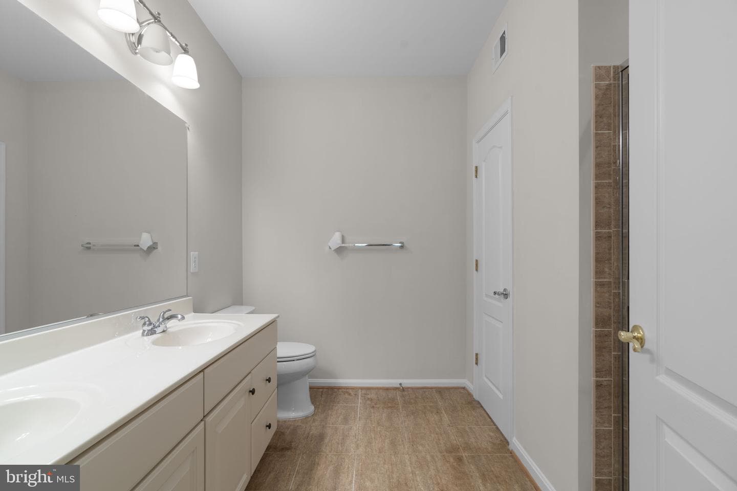 7315 Maplecrest Road #104 photo 32