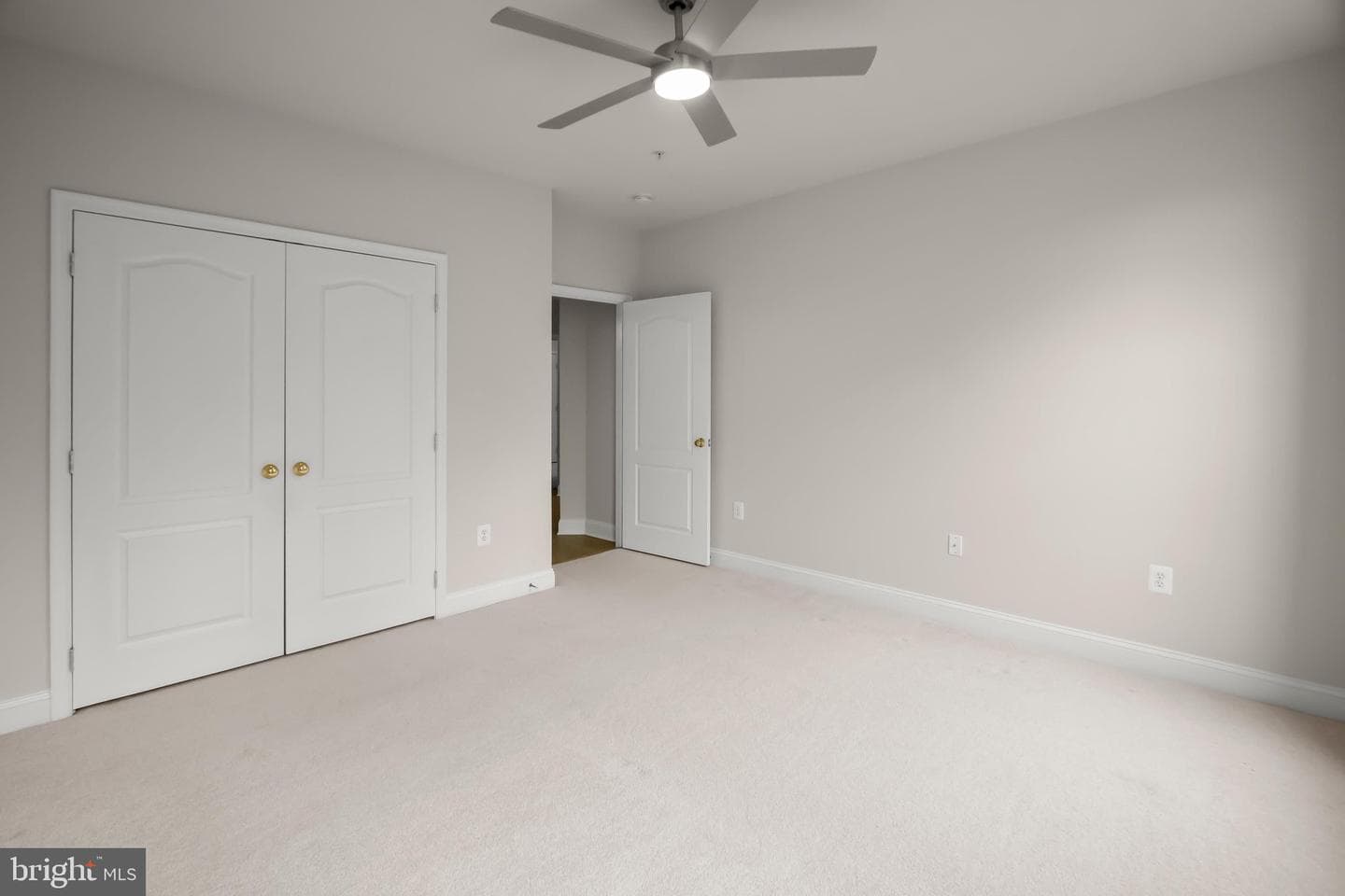5801 Clipper Lane #302 photo 22