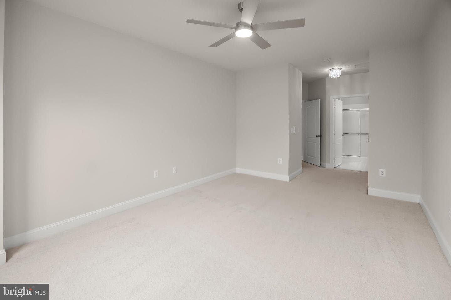 5801 Clipper Lane #302 photo 27