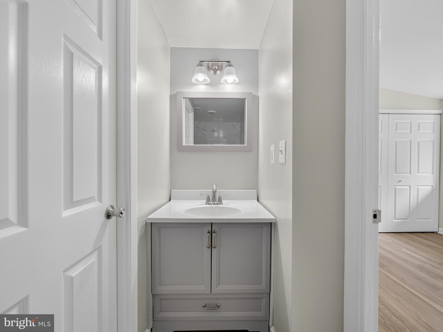 5443 Hildebrand Court photo 23