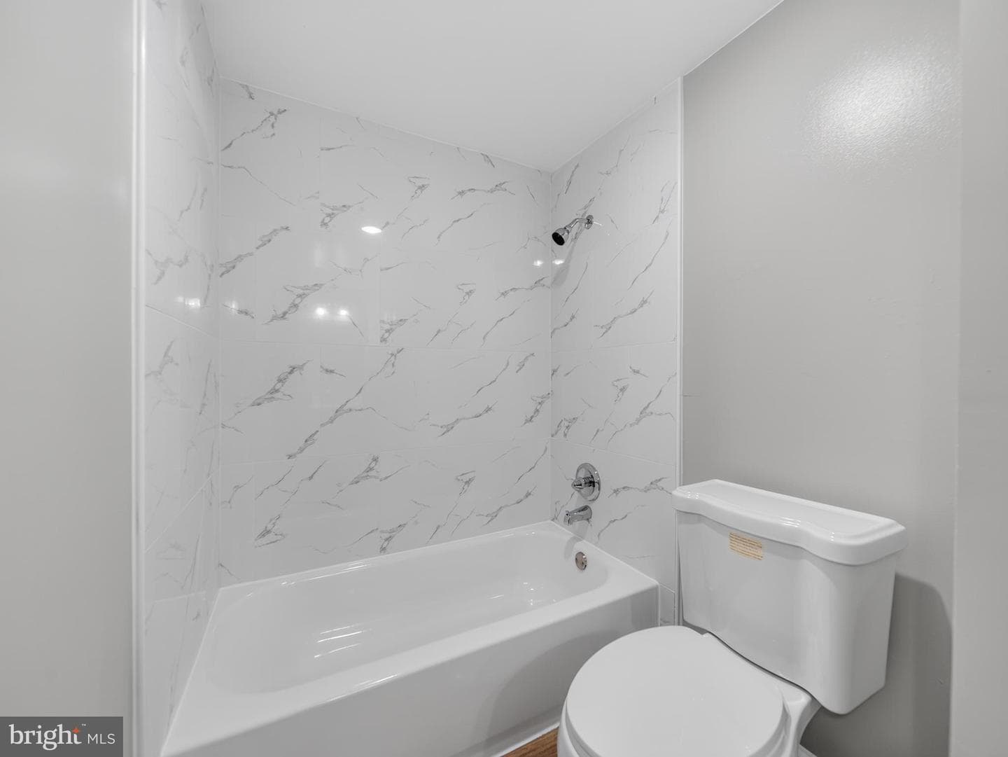 5443 Hildebrand Court photo 24