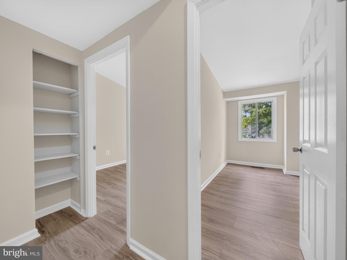 5443 Hildebrand Court photo 25