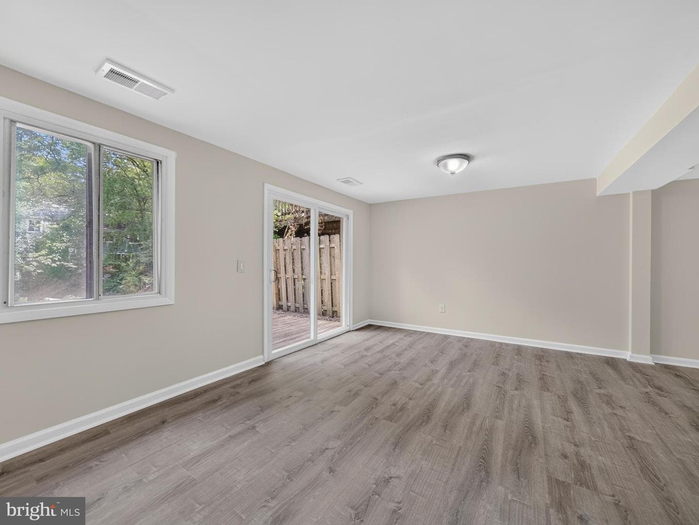 5443 Hildebrand Court photo 36