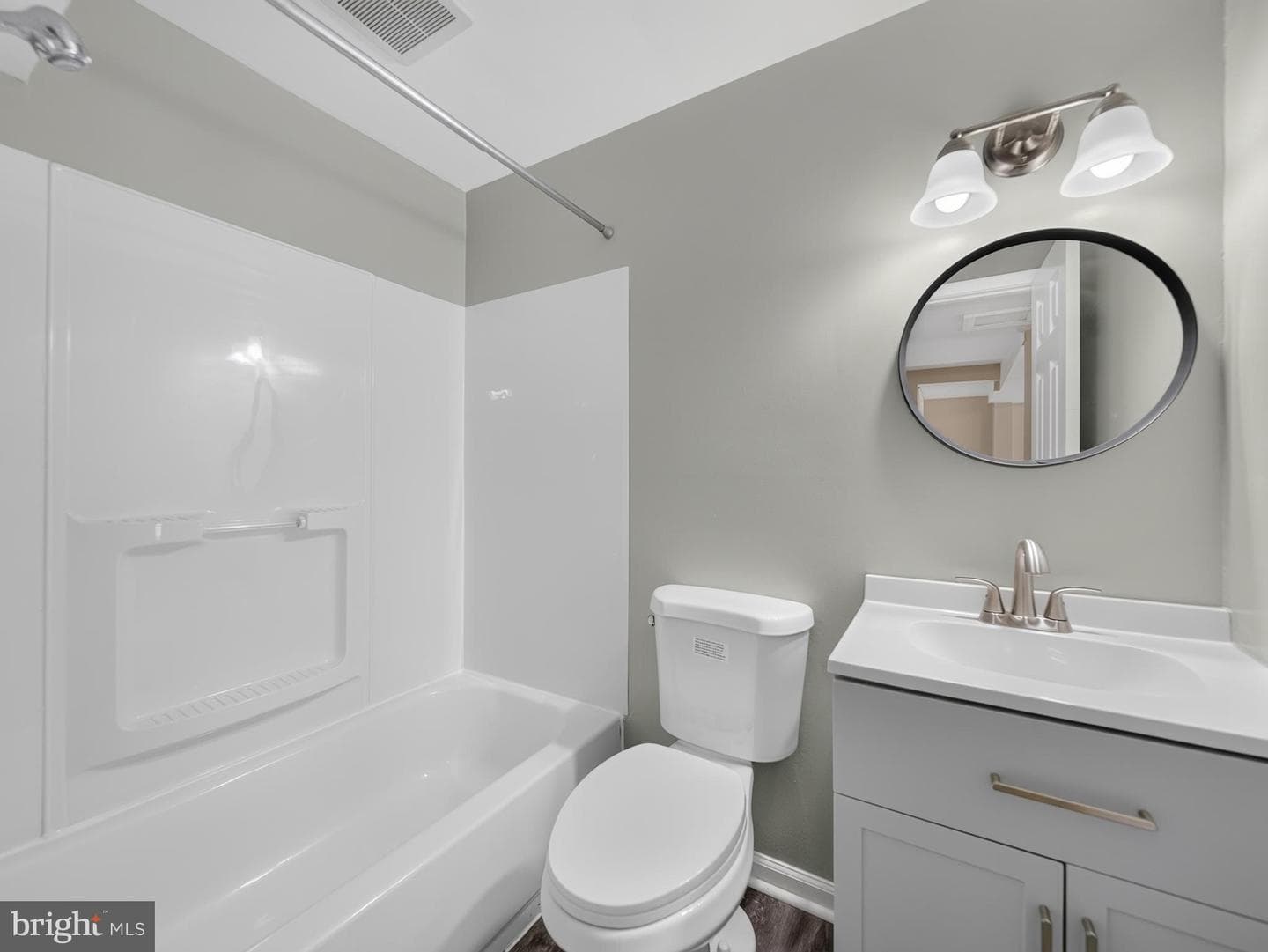 5443 Hildebrand Court photo 38