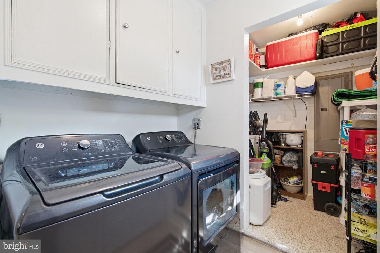 5460 Gloucester Road photo 23