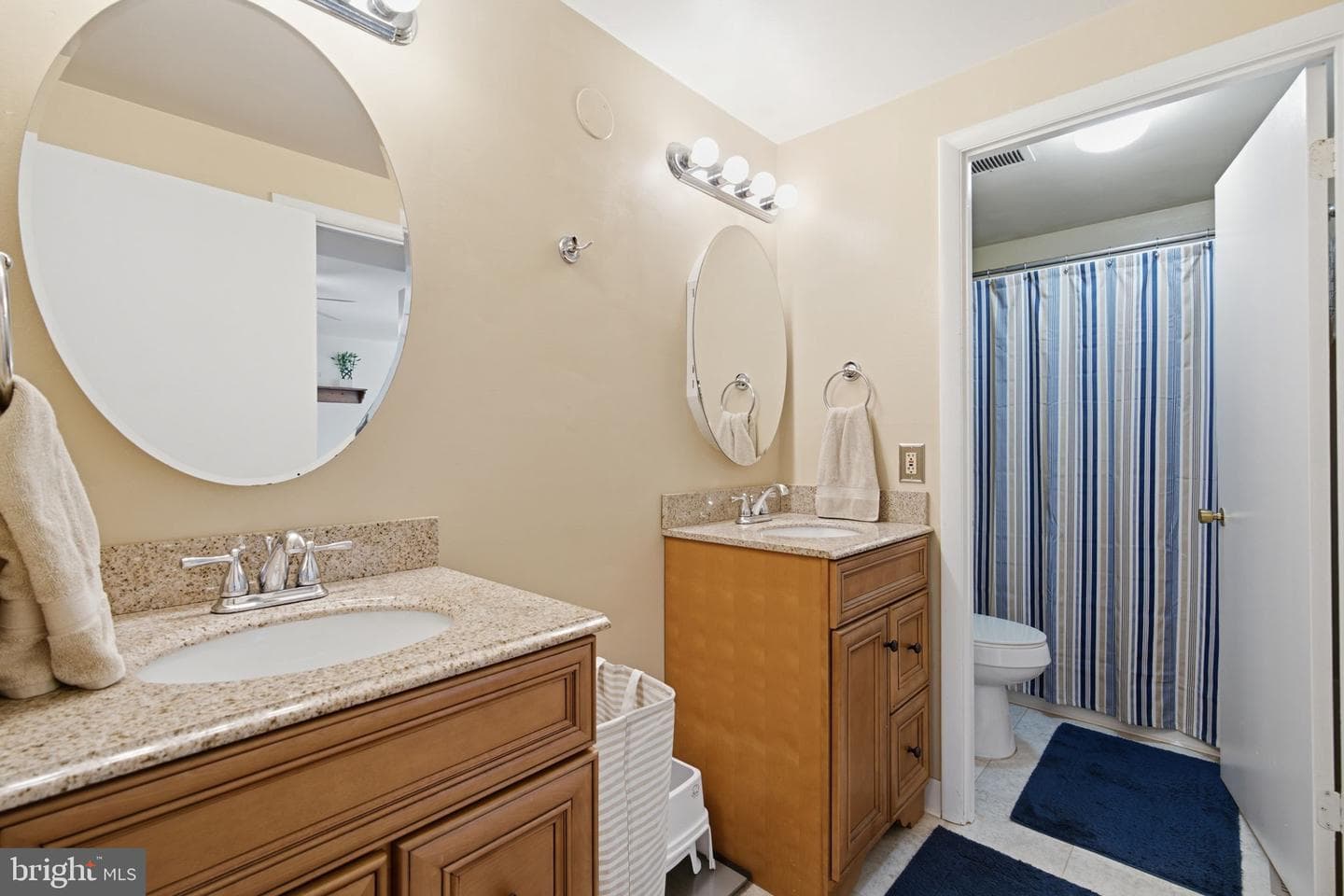 5460 Gloucester Road photo 29