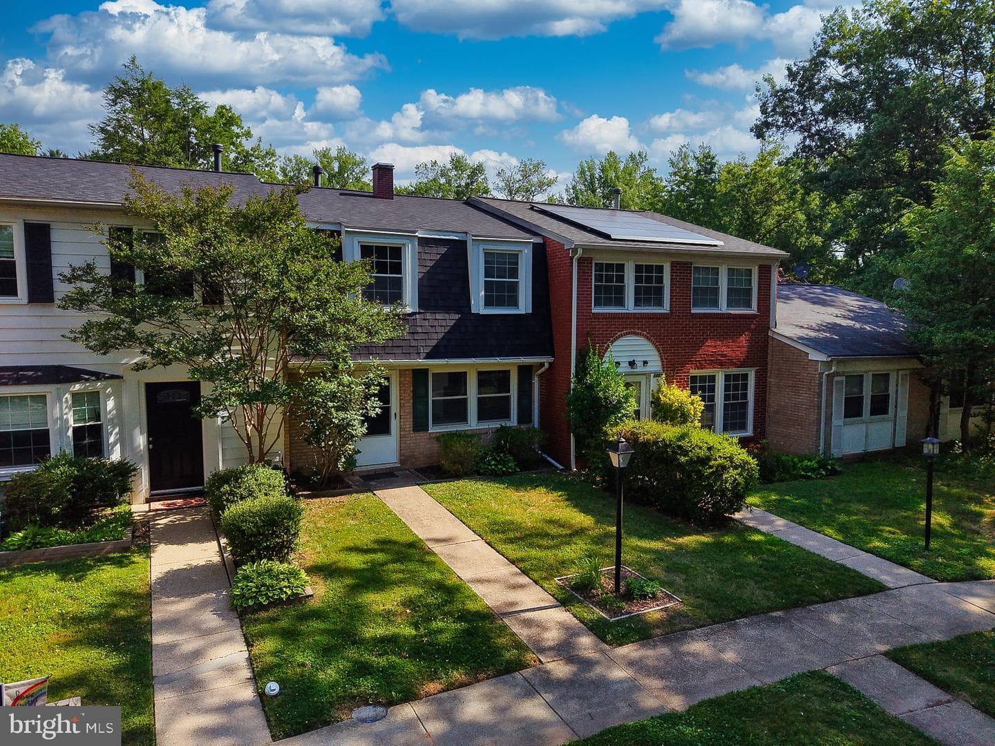 5460 Gloucester Road photo 3