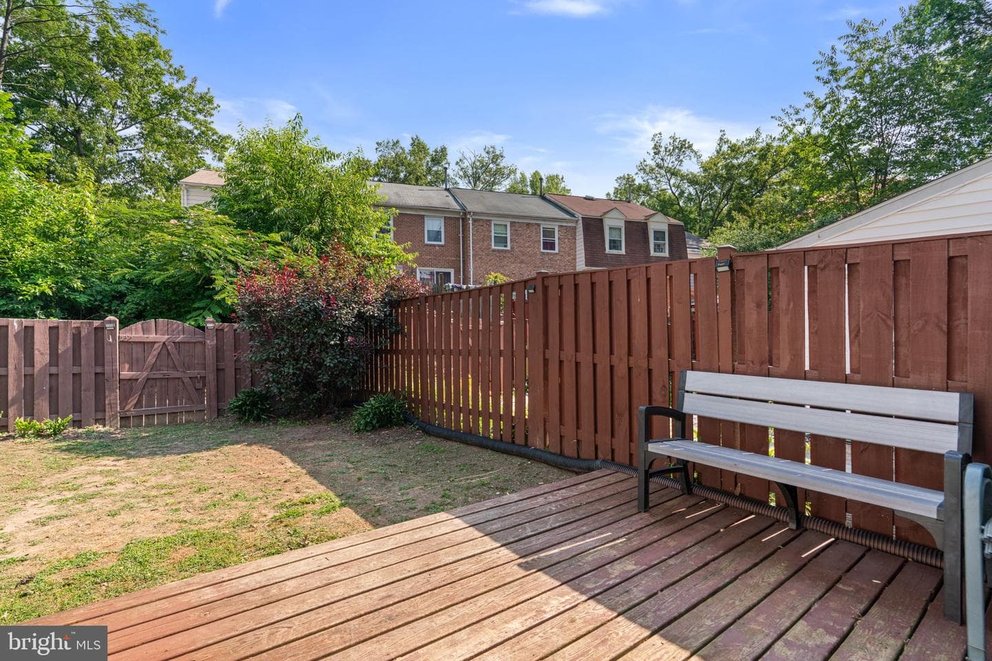 5460 Gloucester Road photo 35