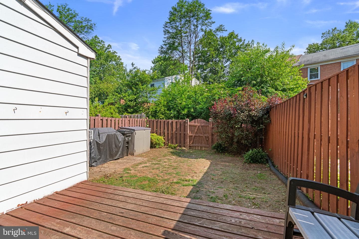 5460 Gloucester Road photo 36