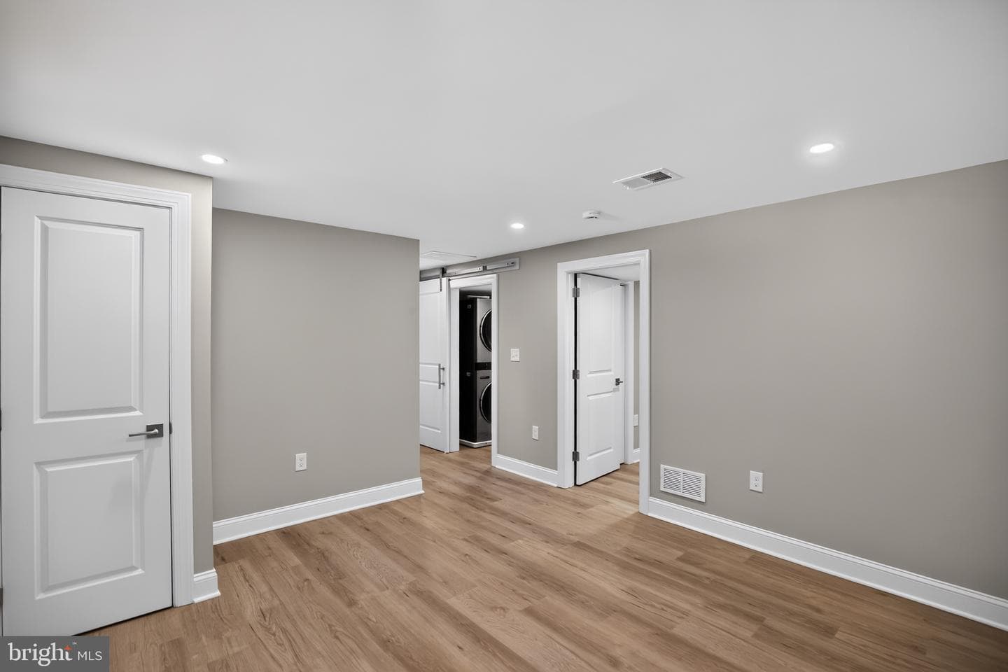 9477 Battler Court photo 31