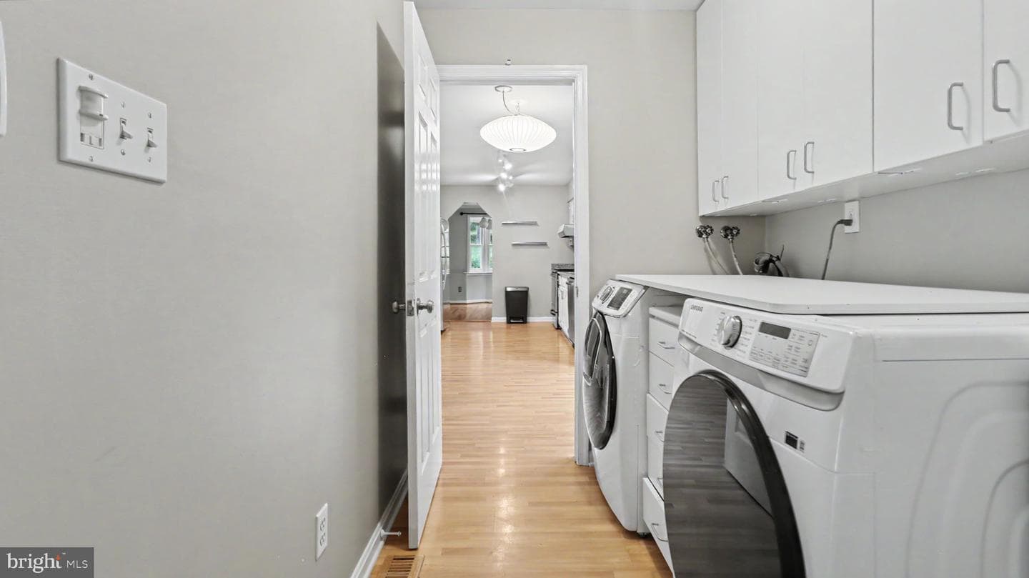13083 Williamfield Drive photo 20