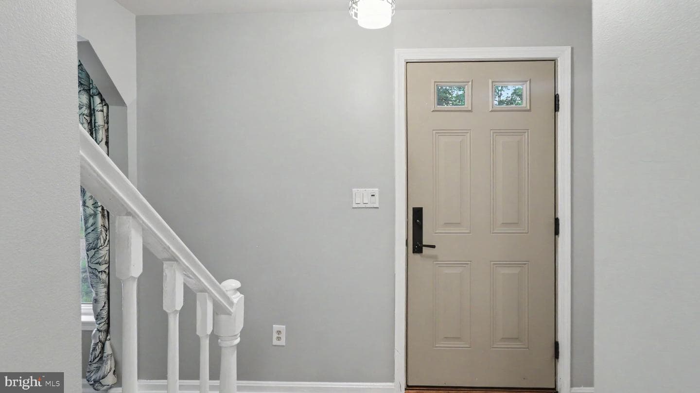 13083 Williamfield Drive photo 5