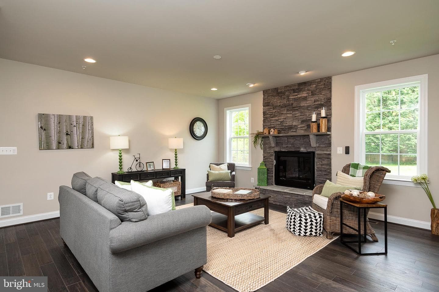 4492 Ilchester Road photo 11