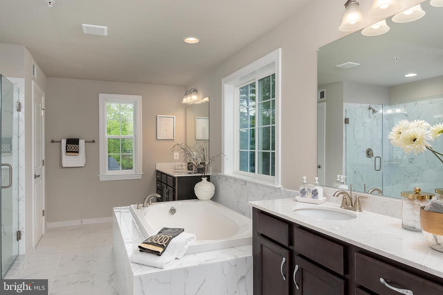4492 Ilchester Road photo 19