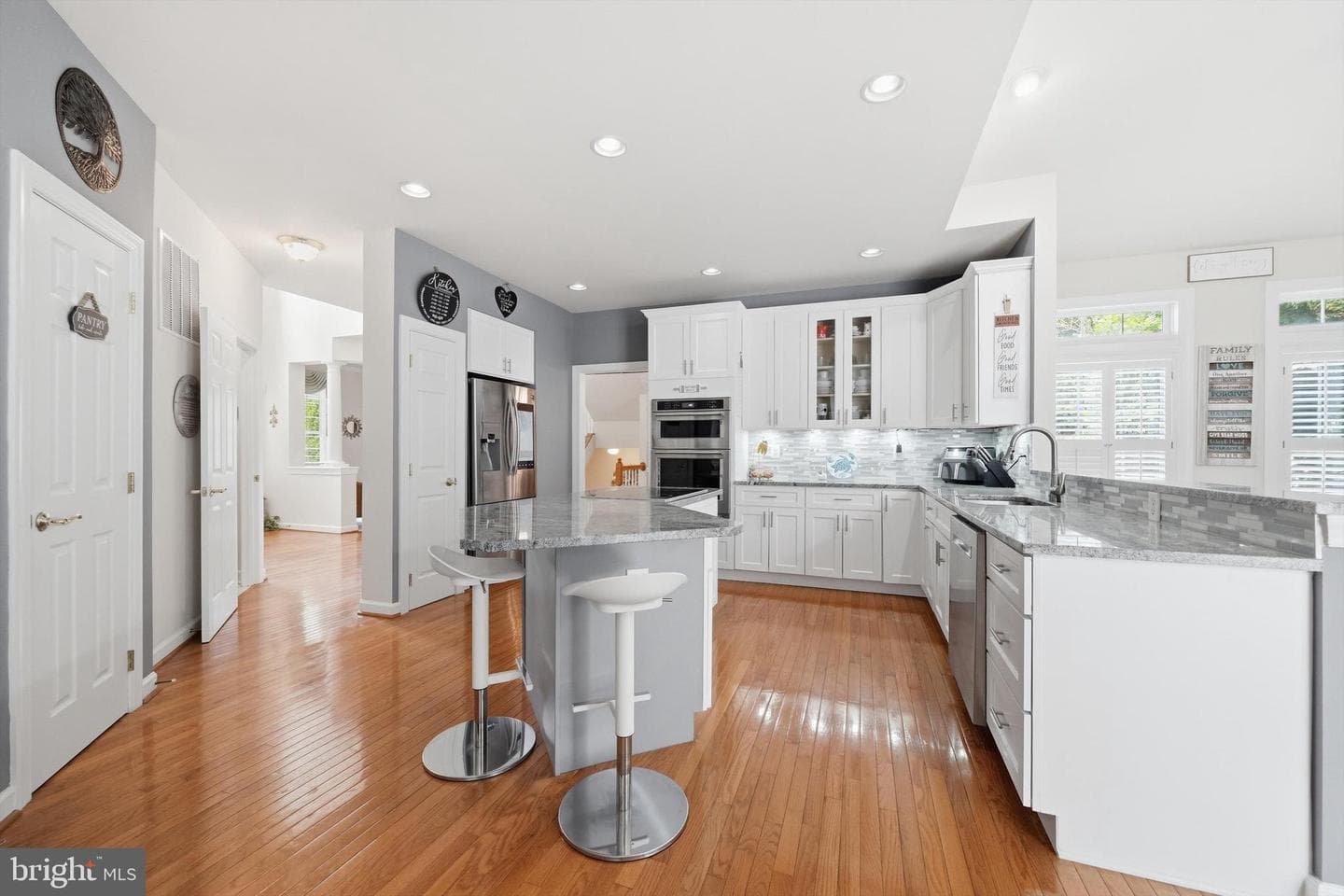 6330 Ema Court photo 12