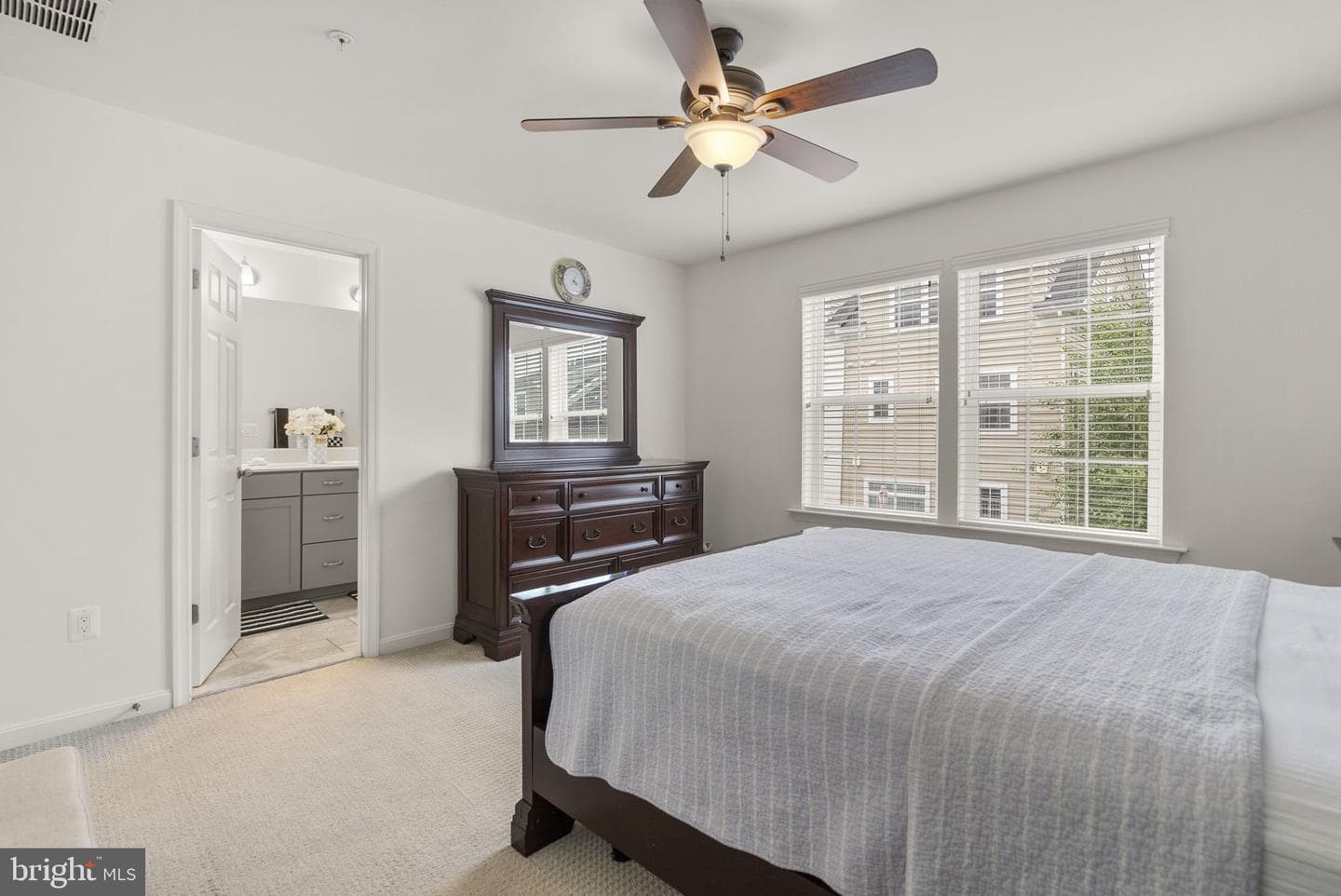 7219 Barry Lane photo 23