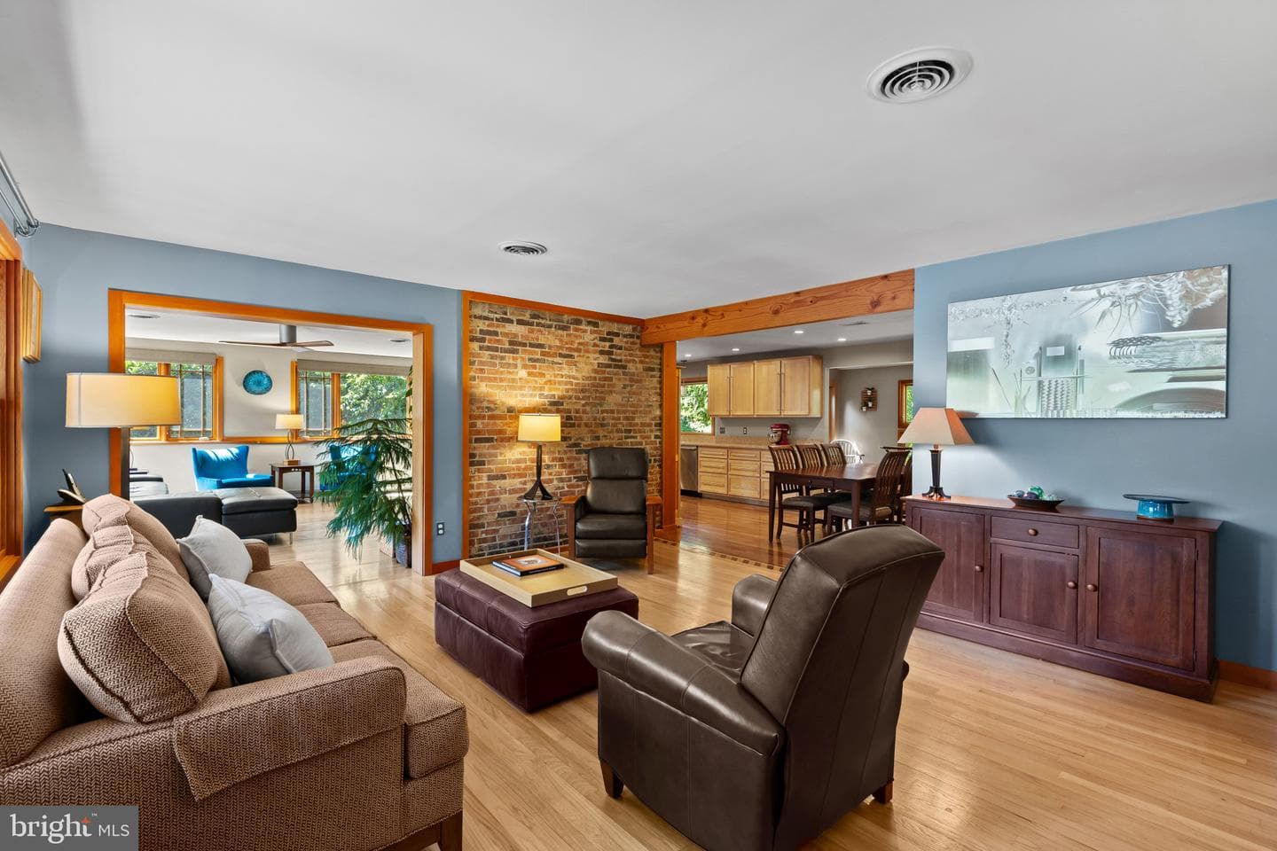 9922 Frederick Road photo 6