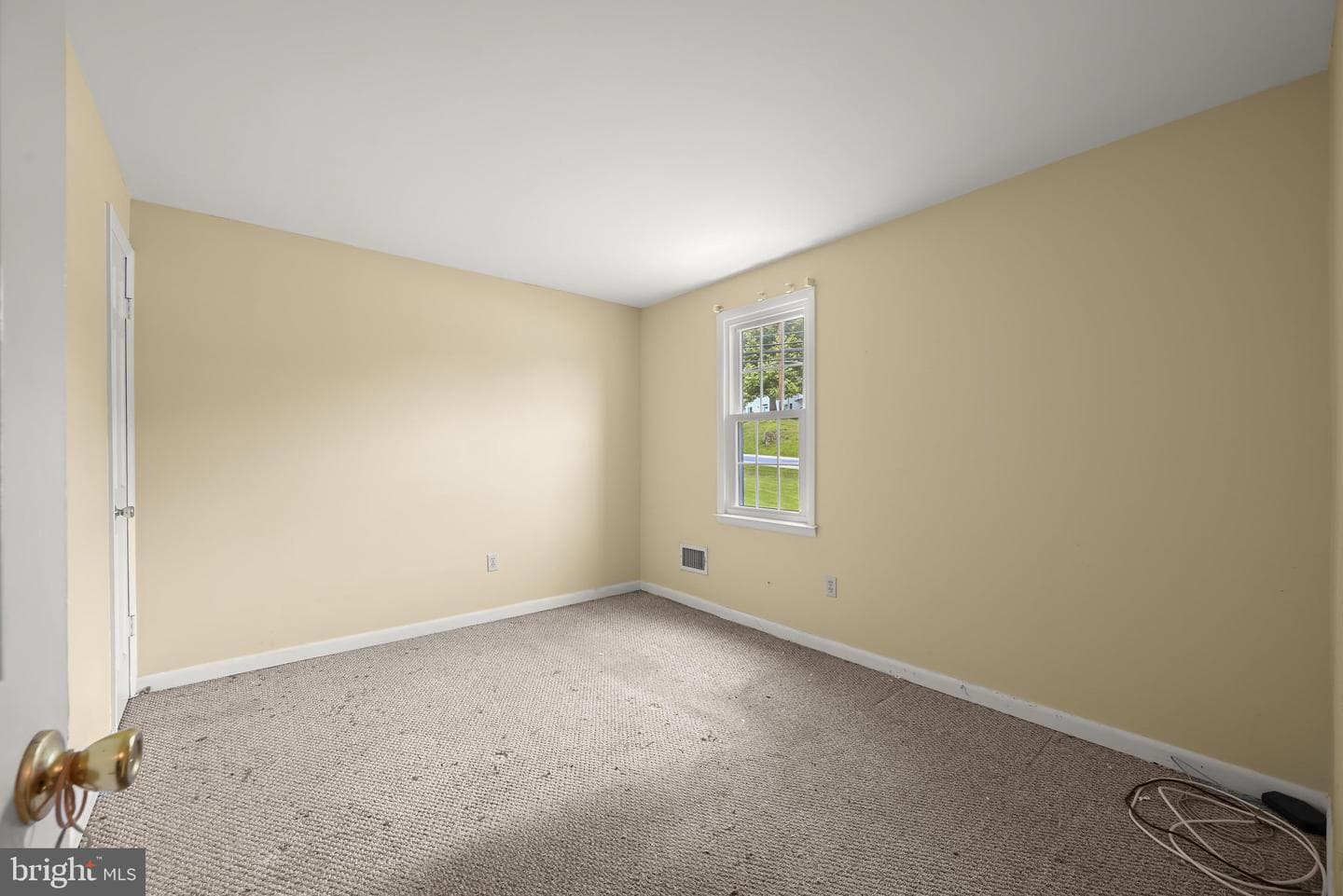 9905 Frederick Road photo 12