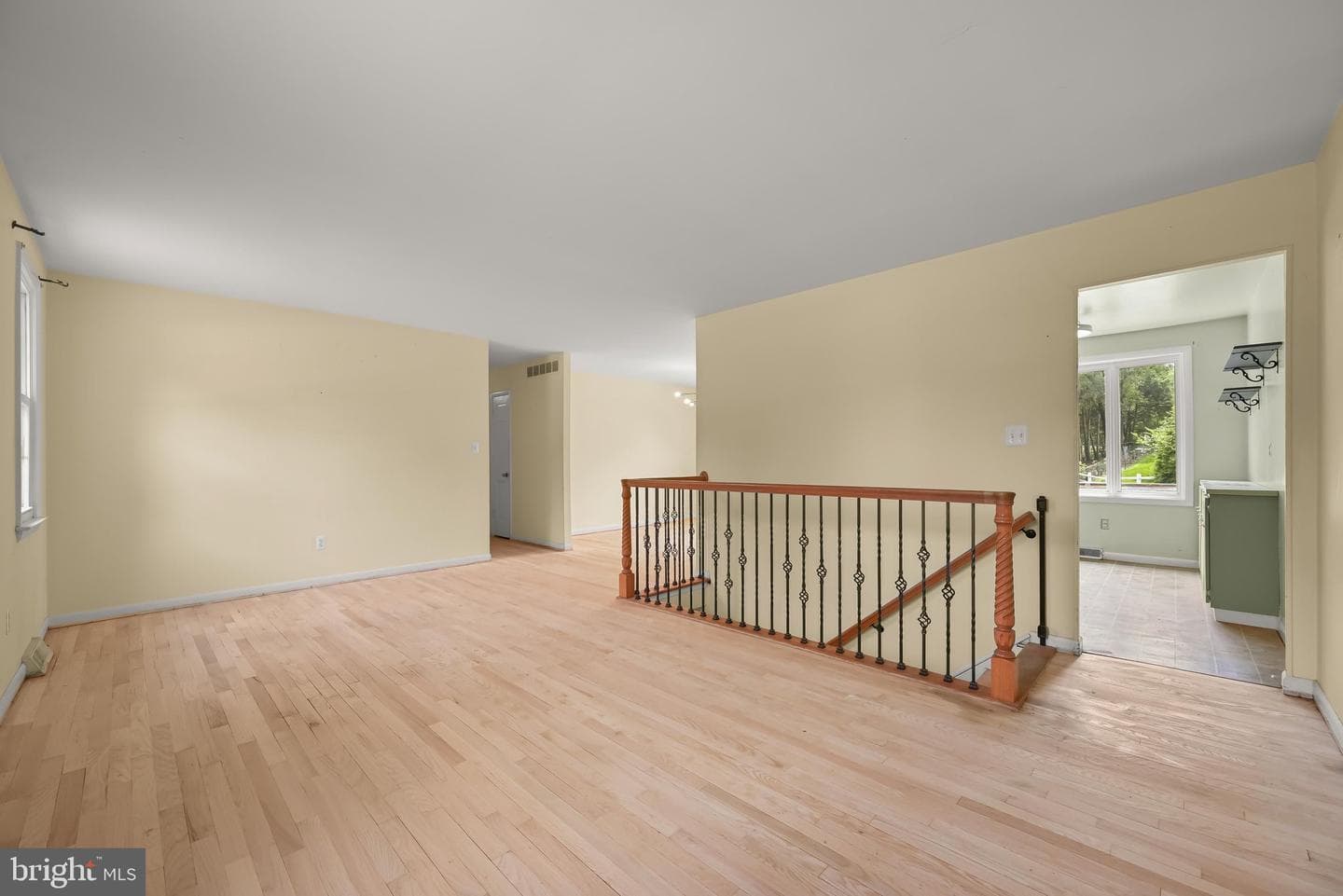 9905 Frederick Road photo 15