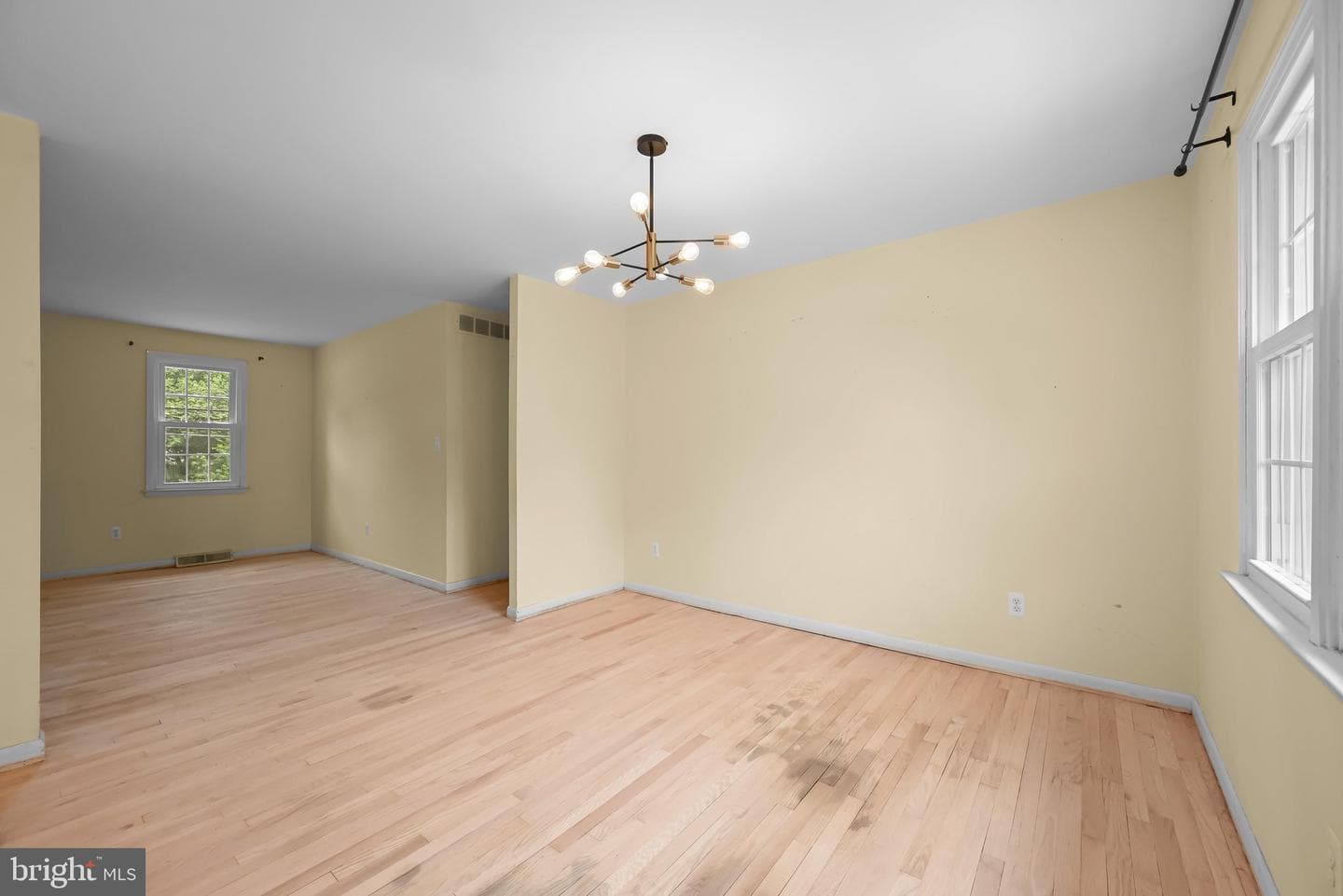 9905 Frederick Road photo 22