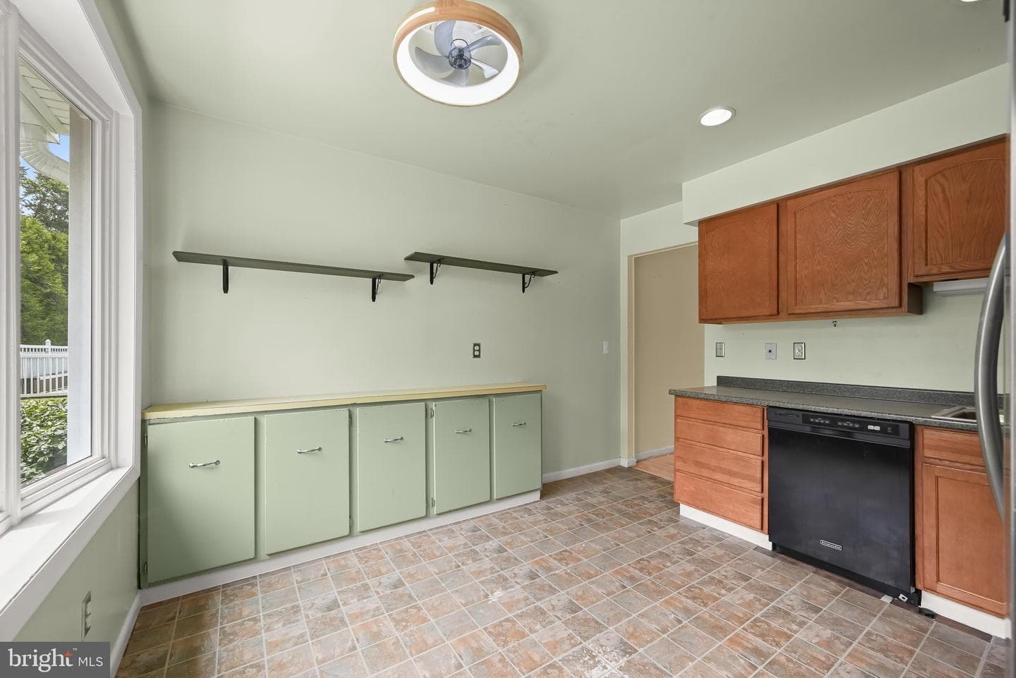 9905 Frederick Road photo 23