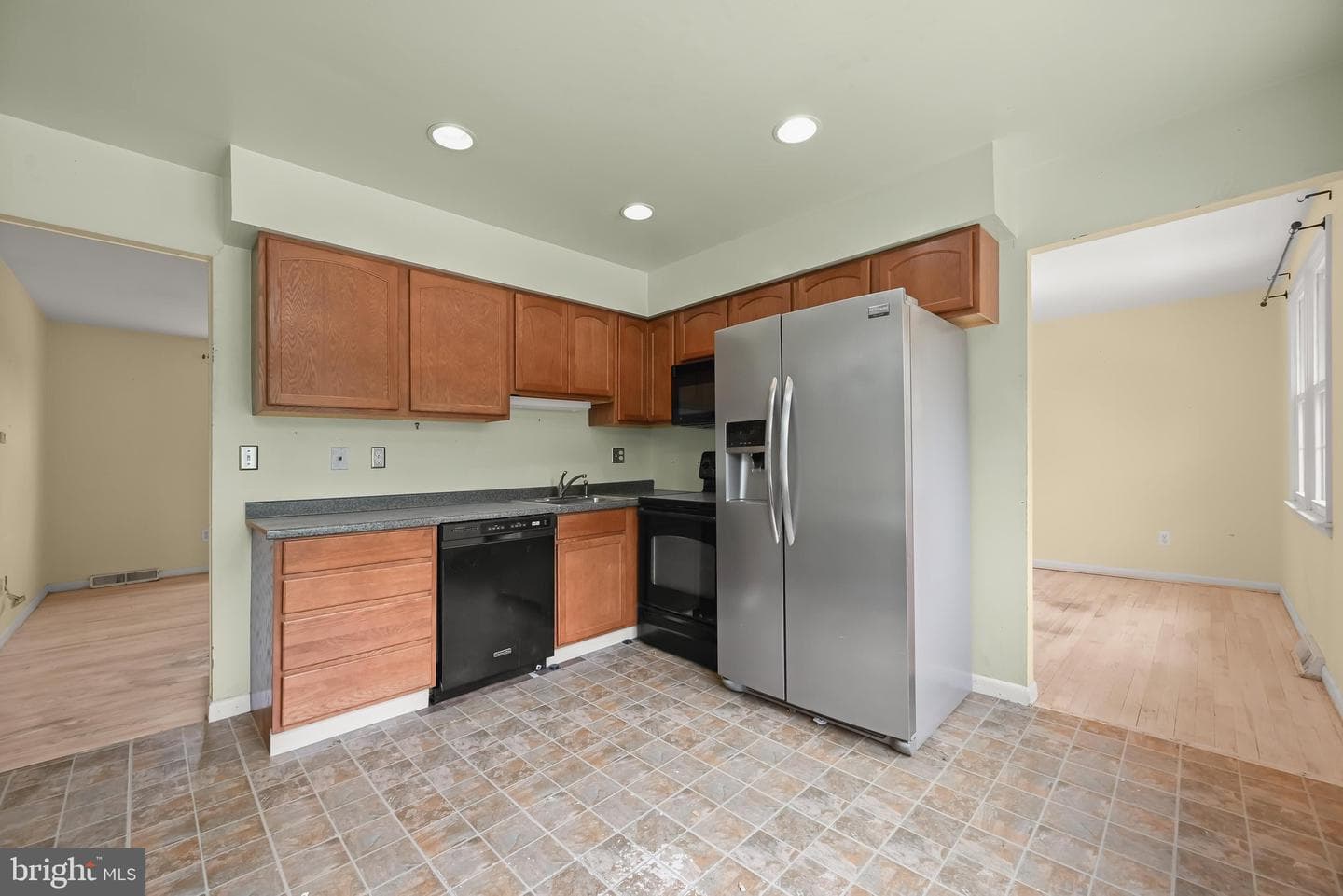9905 Frederick Road photo 25