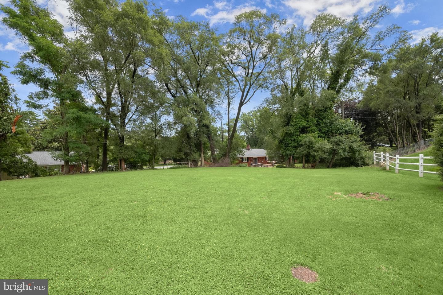 9905 Frederick Road photo 3