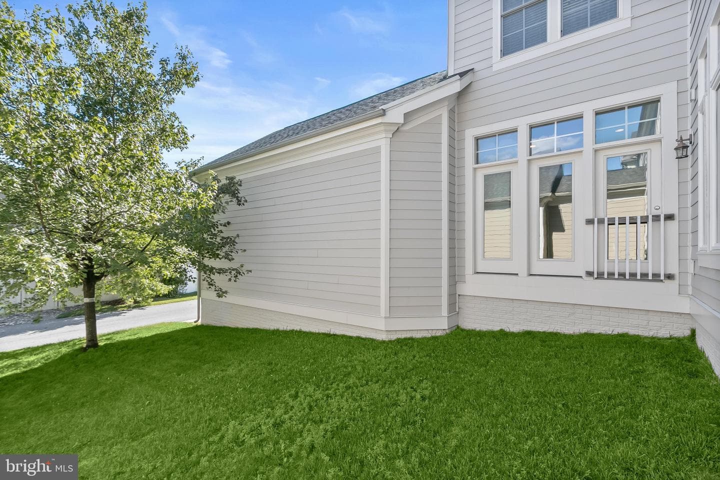 11423 Ellington Street photo 68