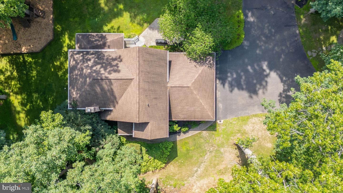 1225 Crows Foot Road photo 57