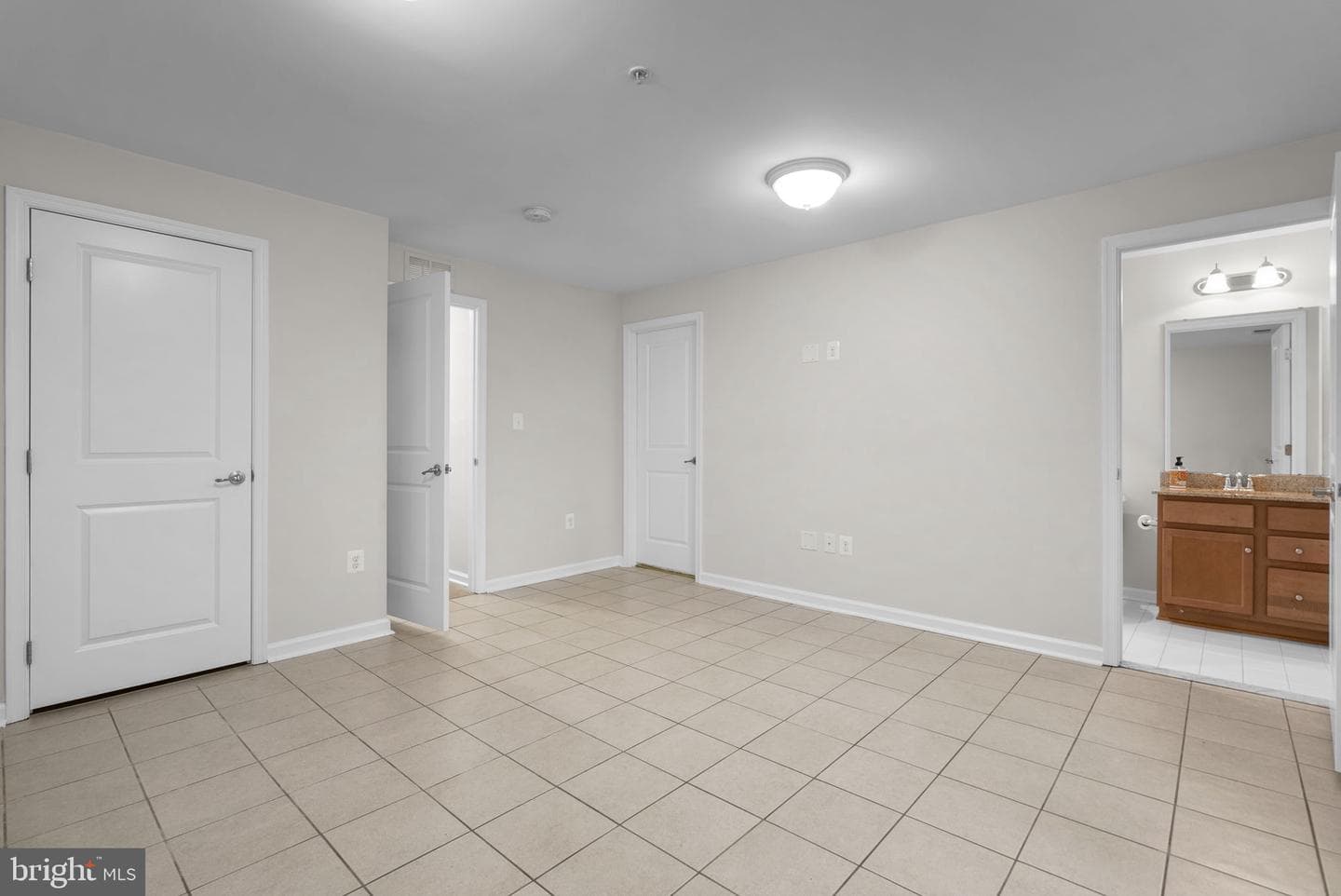 8621 Enoch Pratt Drive photo 27