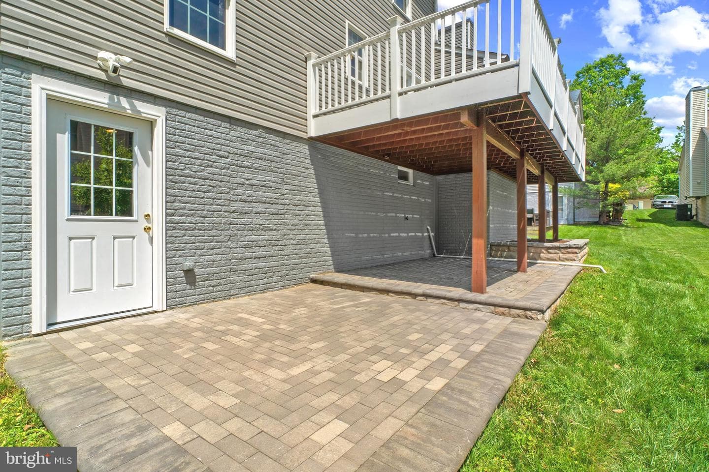 6584 Meadowfield Court photo 29