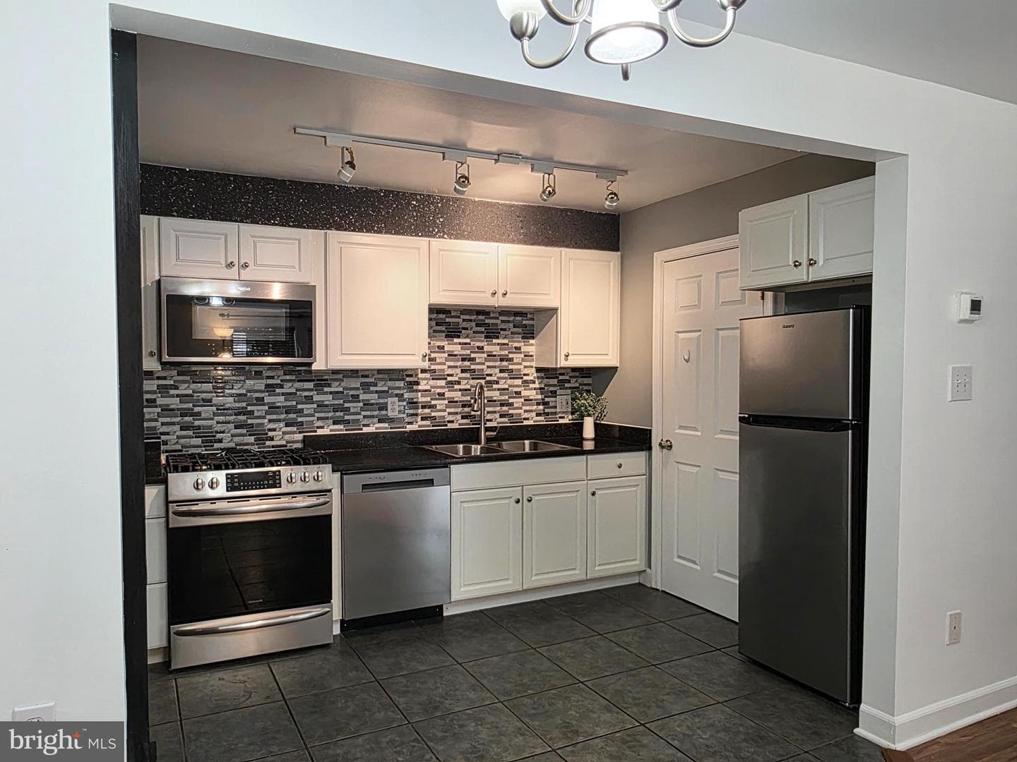 9655 Homestead Court #l photo 7