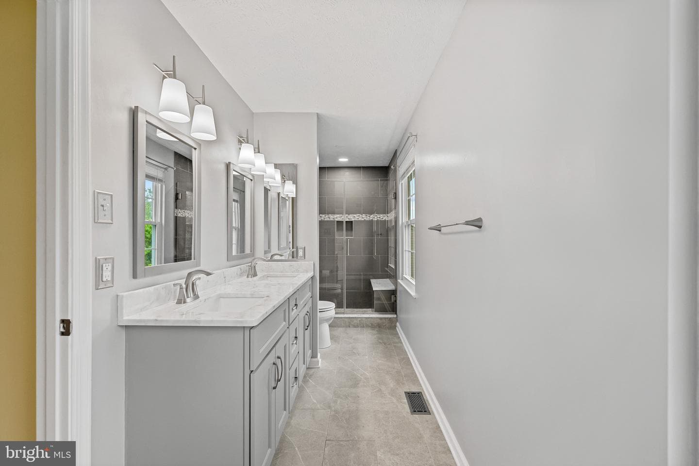 6428 Coxwold Drive photo 29