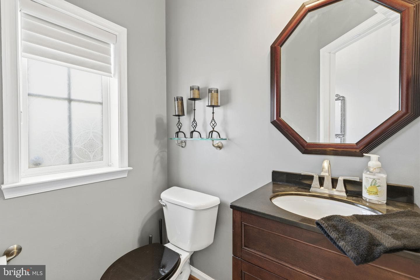8254 Academy Road #8 photo 3