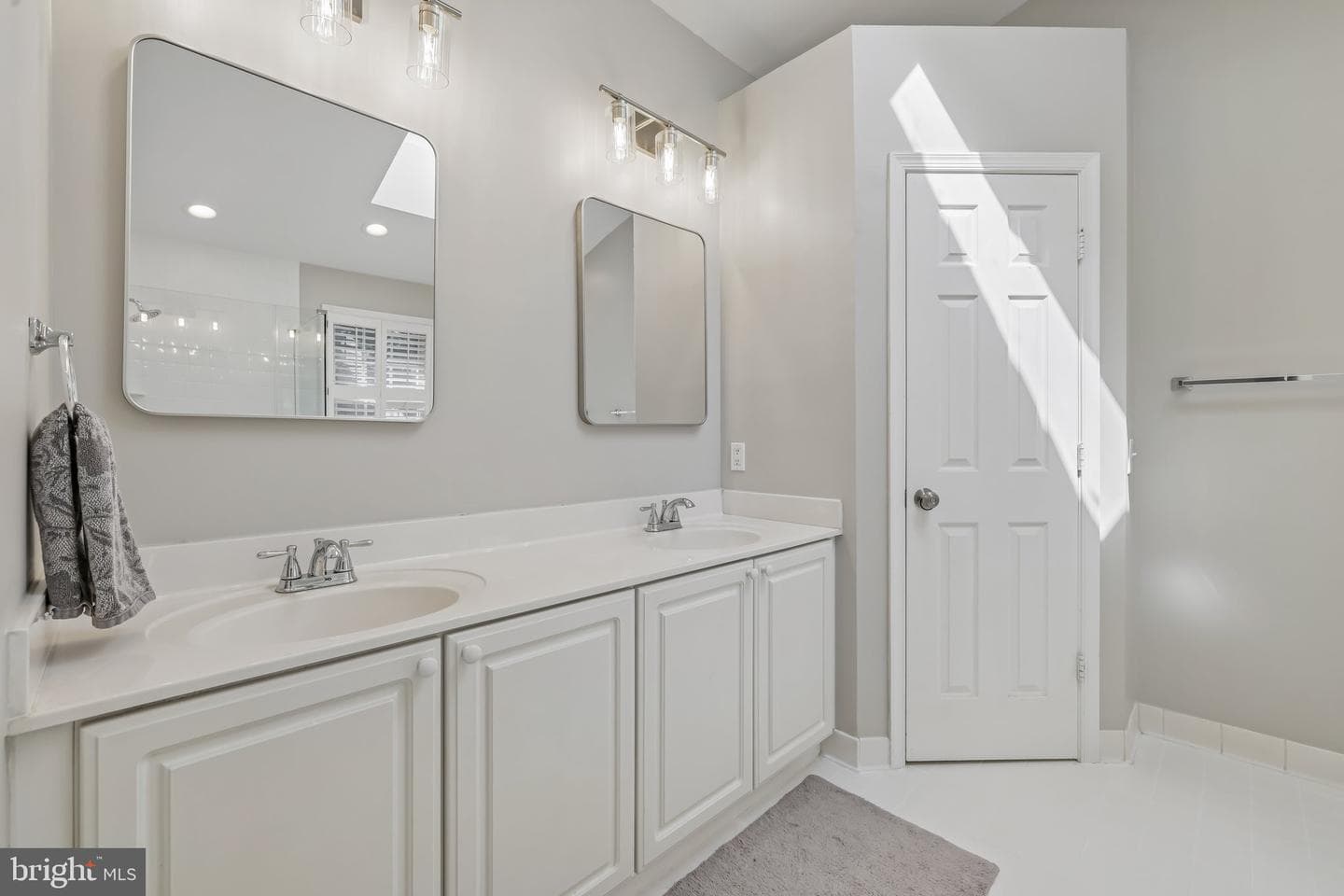 8418 Timberland Circle photo 35